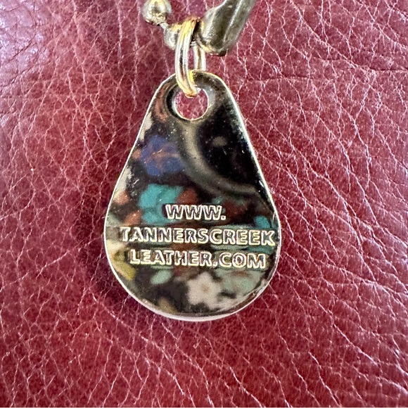 Vintage Tanners Creek dark brown leather lightweight crossbody bag/purse - Picture 7 of 7